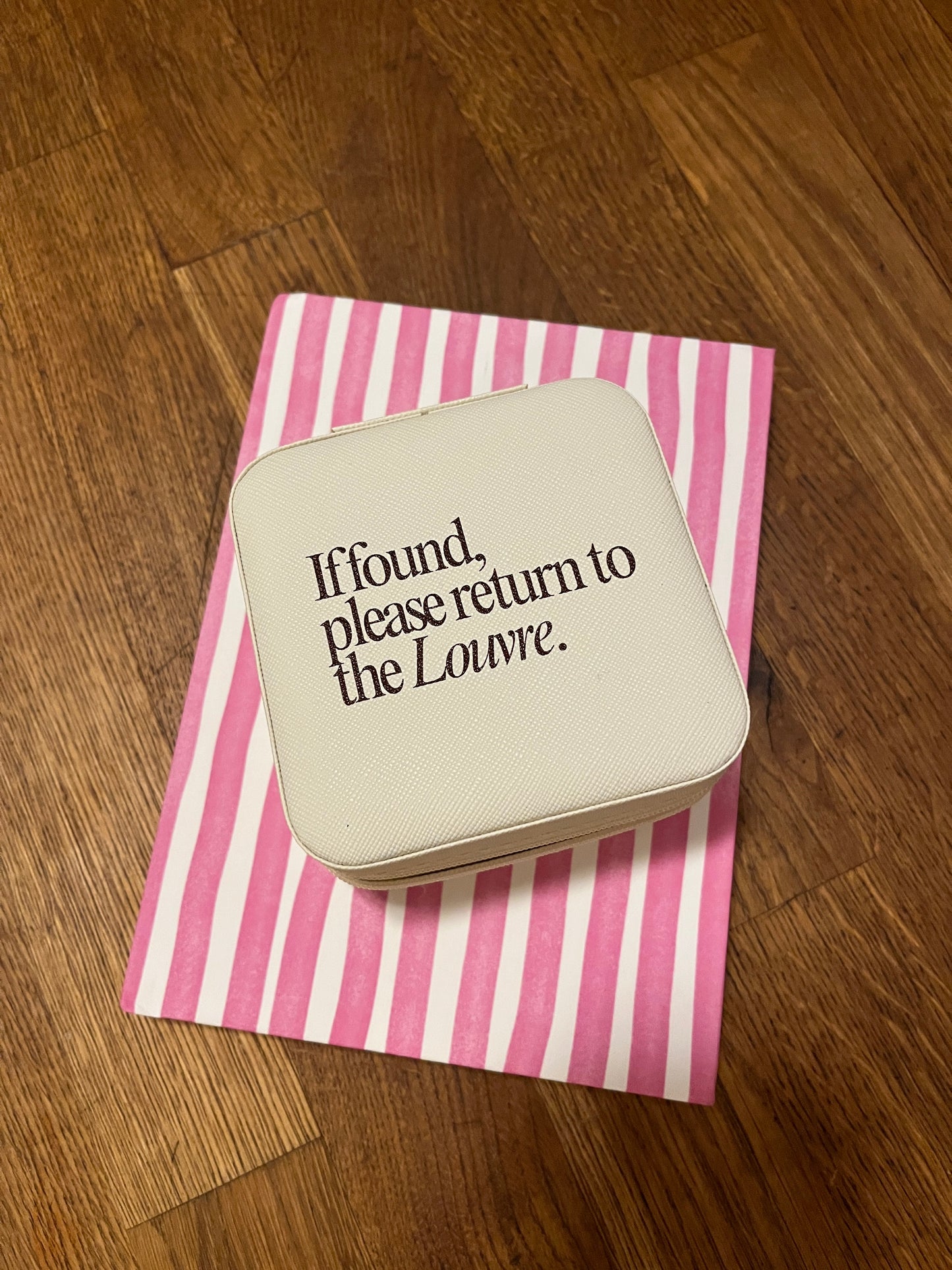 'If Found, Return to the Louvre' Jewelry Travel Case